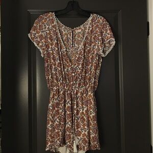 Hollister Floral Paisley Print Romper - Red and White